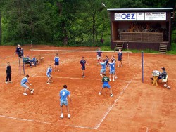 Volejbalový zápas TJ Sokol Výprachtice B - TJ Sokol Dolní Dobrouč (5.6.2005)